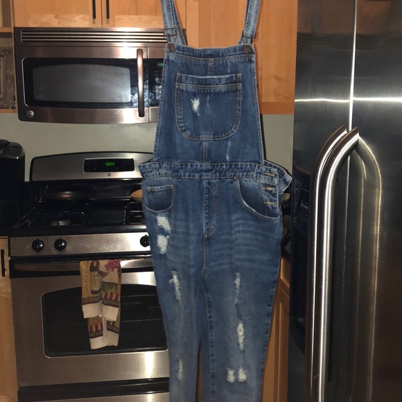Overalls - Picture 2 of 3